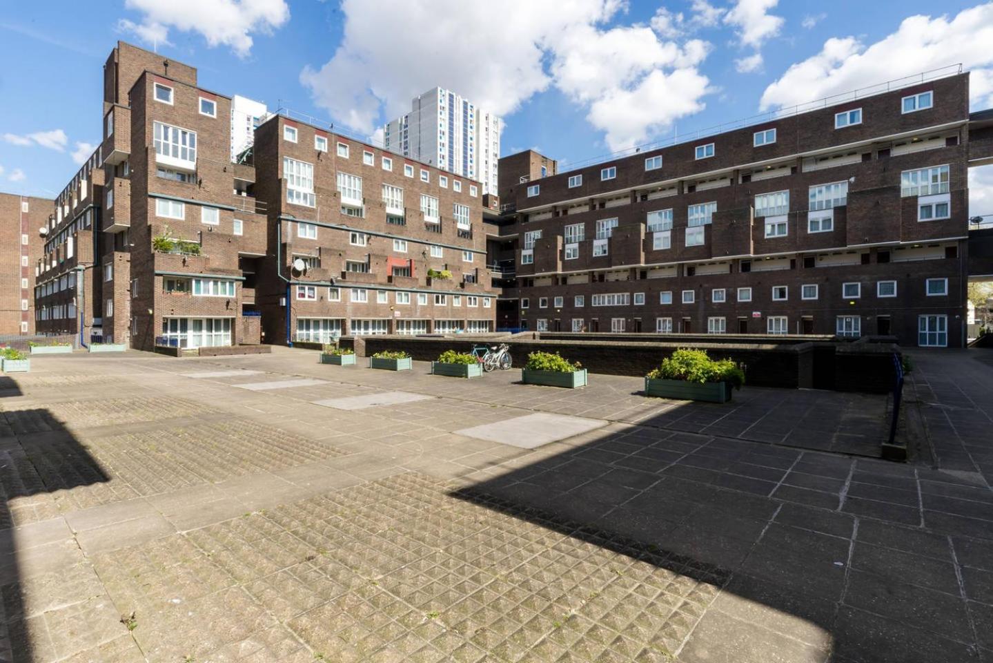 Cosy 4 Bed In London- Sleeps 8 Appartamento Londra
